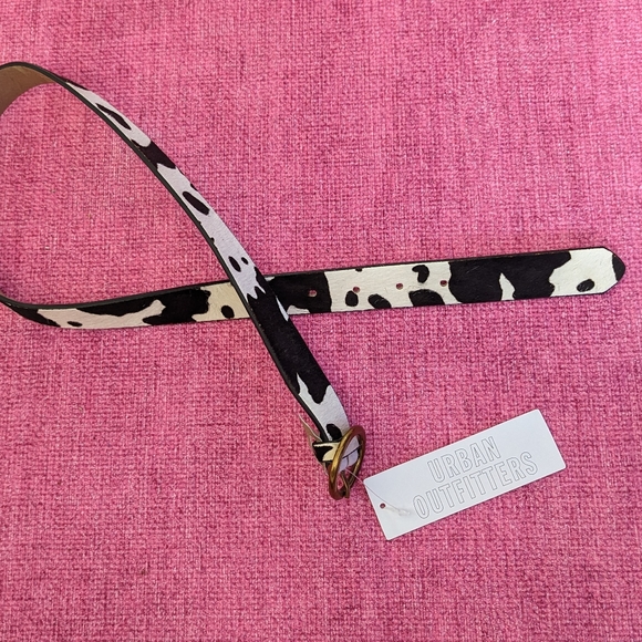 Urban Outfitters Cow Print Belt - Picture 1 of 2